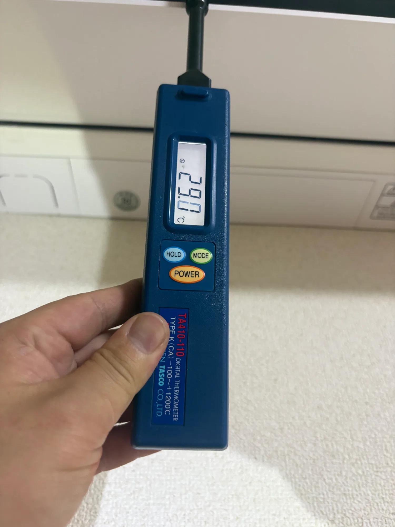 松戸市 夜間20:30受電 エアコン冷えない訪問診断|去年ガス漏れ修理→今年は冷凍サイクル異常の可能性で交換提案した事例の施工写真